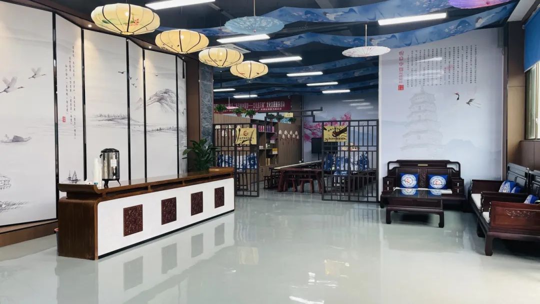 種下梧桐樹，引得鳳凰來(lái)