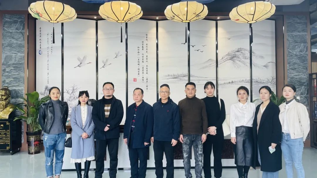 種下梧桐樹，引得鳳凰來(lái)