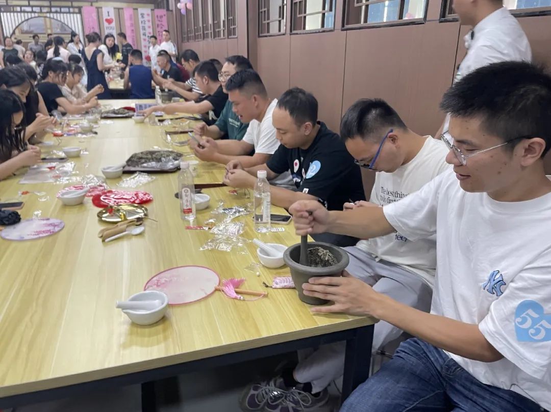 是心動?。∩坳柺星嗄曷毠ぢ撜x交友活動圓滿落幕