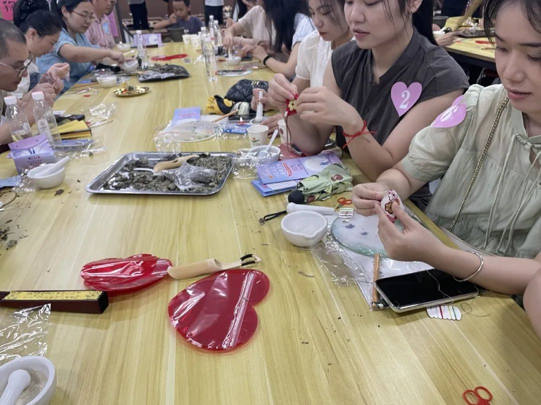 是心動?。∩坳柺星嗄曷毠ぢ撜x交友活動圓滿落幕