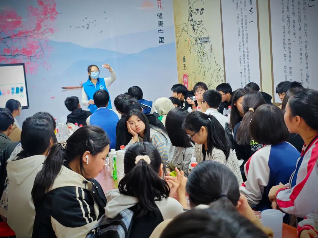 雙清區“愛心護航，助夢成長”